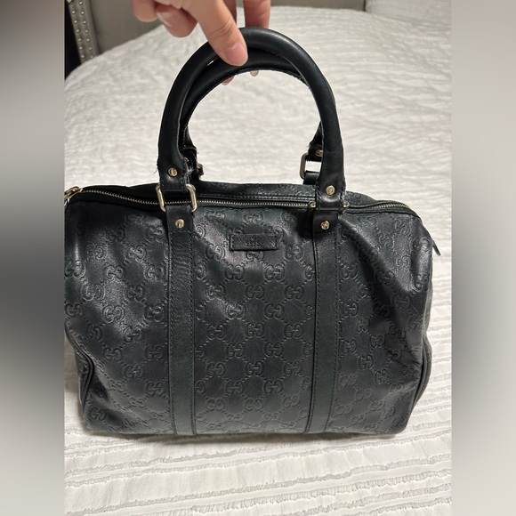[SOLD] Vintage Gucci Purse! - Picture 2 of 14